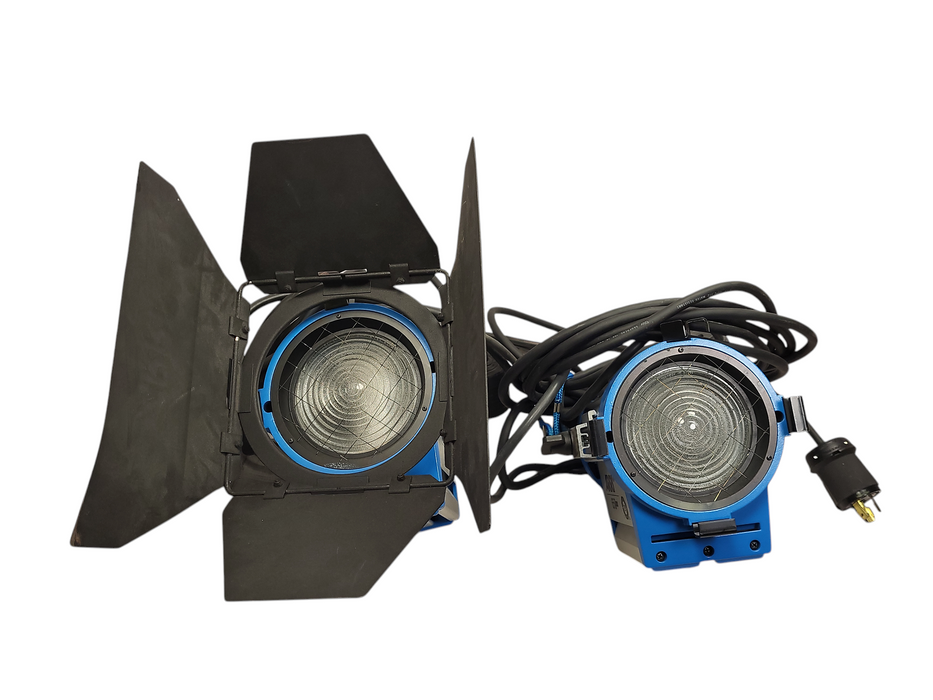 Lot of 2x ARRI 650W Plus Tungsten Fresnel (120-240 VAC) Light $
