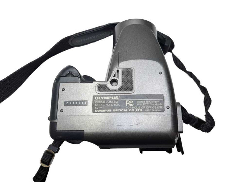 Olympus Camedia D-600L 1.4 MP Digital Camera *READ* )