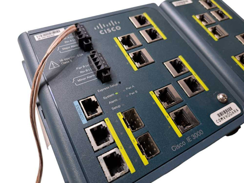 Cisco IE-3000-8TC | 8-Port Industrial Ethernet Switch + 8-Port Module  Q)