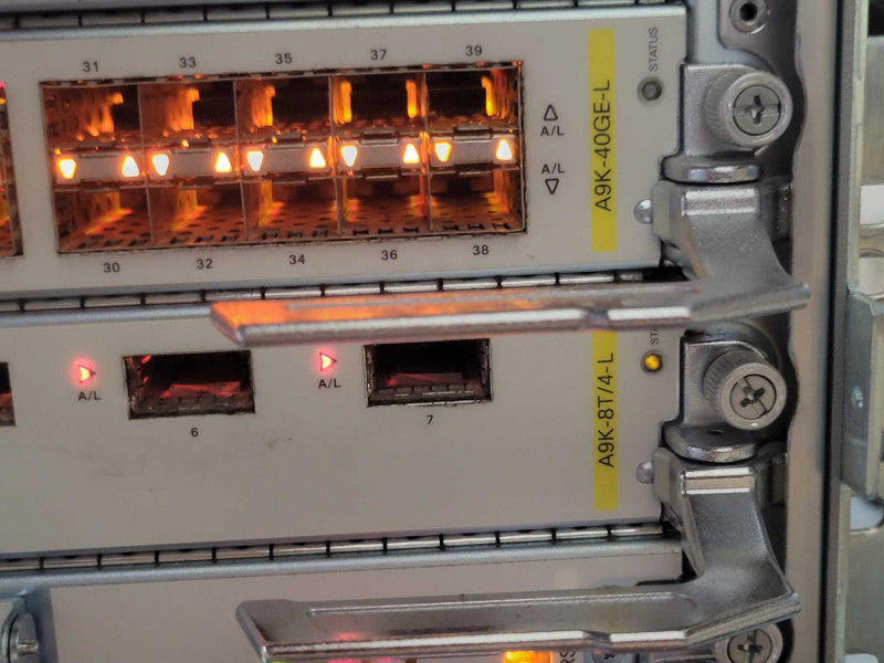 Cisco ASR-9006-AC 6-bay aggregation service router with PSU and cards SEE _