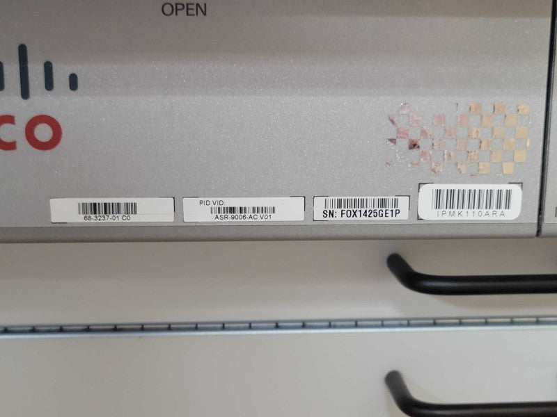 Cisco ASR-9006-AC 6-bay aggregation service router with PSU and cards SEE _