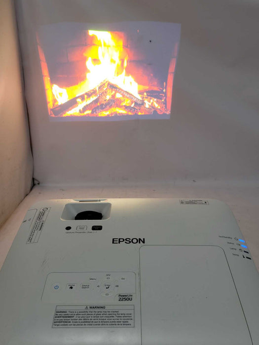 Epson PowerLite 2250U Full HD WUXGA 3LCD Projector, No Remote,READ _