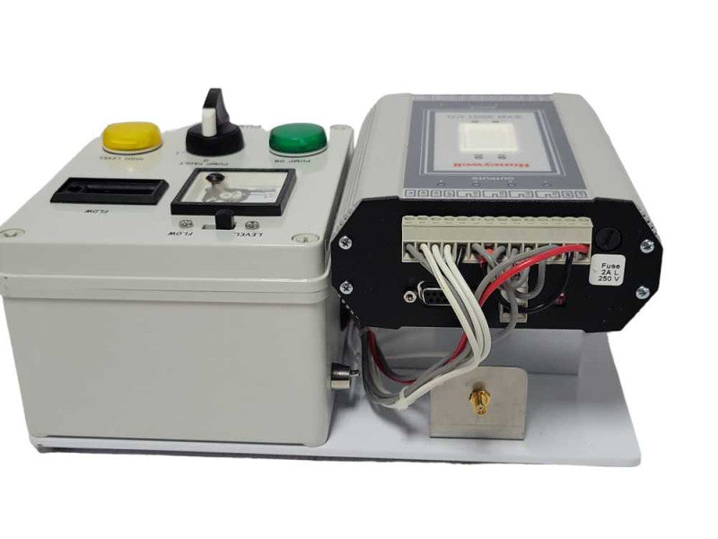 Honeywell XYR 3001 I/O Wireless Multiplexer pump Unit Level Controller, READ _
