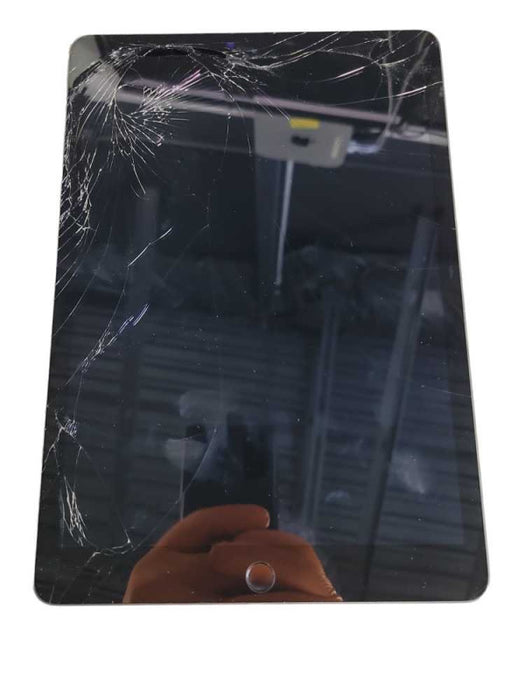 Apple iPad 8th Gen 32GB (A2270) - READ Î