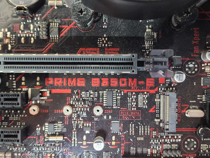 ASUS PRIME B350M-E, AMD Ryzen 5 2400G with Radeon Vega Graphics, 8GB RAM