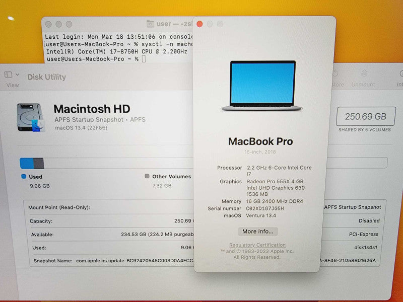 Apple Macbook Pro 2018 15\\" 6-Core i7-8750H @ 2.2GHz 16GB DDR4 250GB SSD Radeon Pro 555X 4GB (