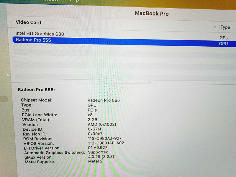 Apple Macbook Pro 2017 15\\" 4-Core i7-7700HQ @ 2.8GHz 16GB DDR3 500GB SSD Radeon Pro 555 2GB (