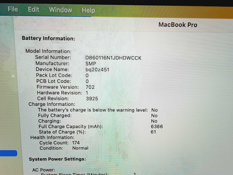 Apple Macbook Pro 2017 15\\" 4-Core i7-7700HQ @ 2.8GHz 16GB DDR3 500GB SSD Radeon Pro 555 2GB (