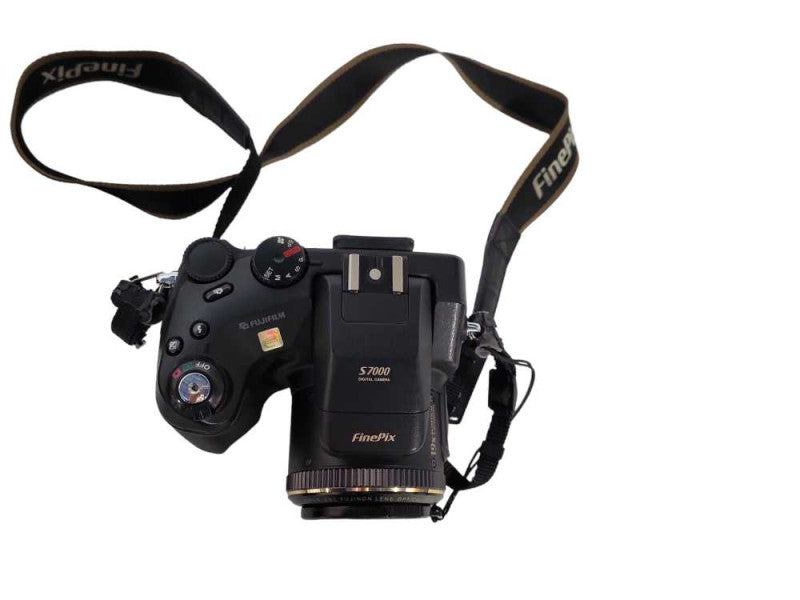 Black Fujifilm FinePix S Series S7000 6.3MP LCD Digital Camera !