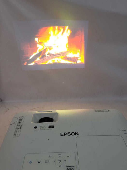 Epson PowerLite 2250U Full HD WUXGA 3LCD Projector,2999H, No Remote _