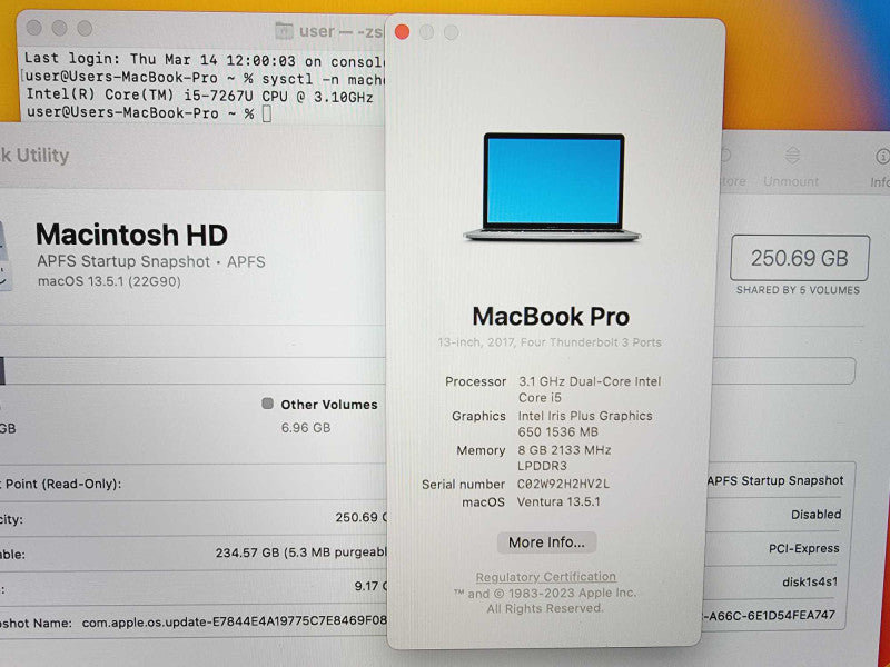 Apple Macbook Pro 2017 13\\" Core i5-7267U @ 3.1GHz 8GB DDR3 250GB SSD [A1706] (