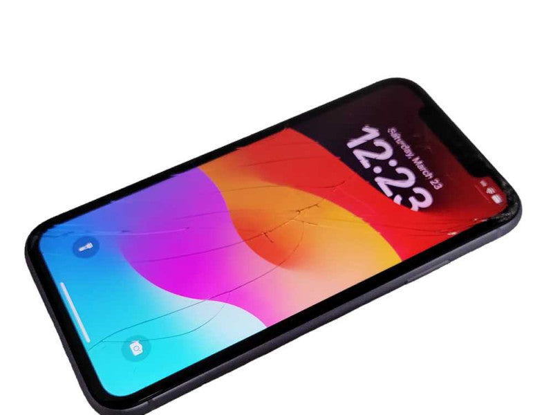 Apple iPhone 11 64GB UNLOCKED, FACTORY RESET, READ _