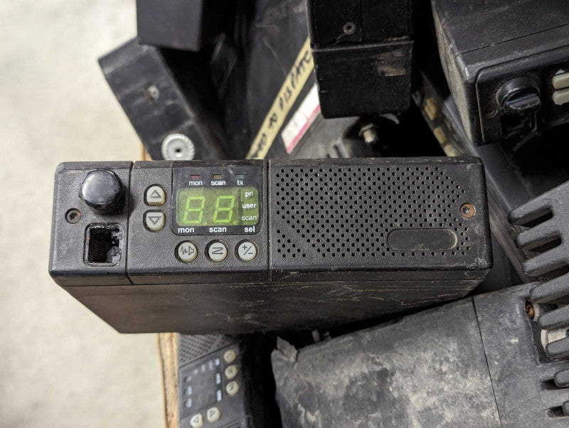 Assorted / Motorola Mobile Radios 2100 lbs. PLEASE READ  -