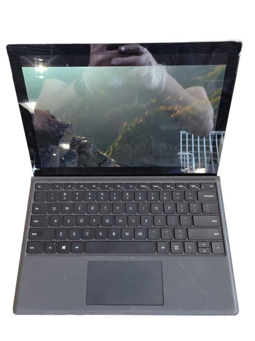 Microsoft Surface Pro 5 (1796) - i5-7300U, 8GB RAM, 256GB SSD - READ Î