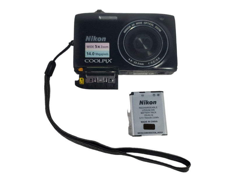 Nikon Coolpix S3100 14.0MP Digital Camera |