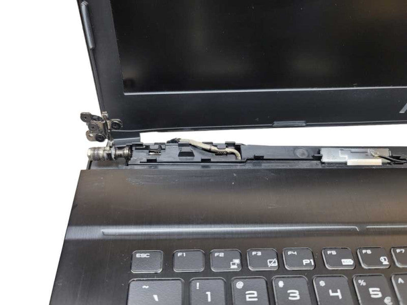 MSI WE73 8SJ i7-8750H| 32GB DDR4| NO HD| Quadro P2000| FOR PARTS/ REPAIR  Î²