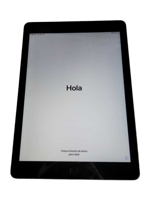 Apple iPad 6th Gen (A1893) - READ Î