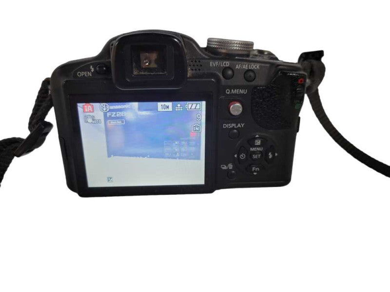 Panasonic Lumix DMC-FZ28 10MP 18x Zoom Digital Camera !