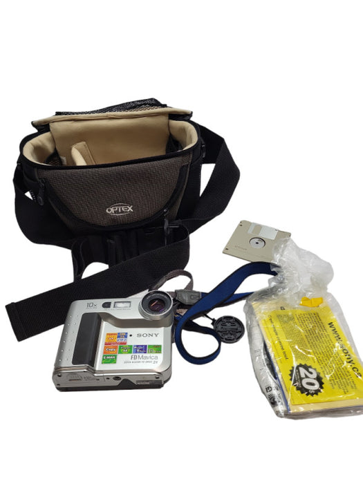 Sony FD Mavica MVC-FD75 0.3MP Optical 10x Zoom Digital Still Camera &