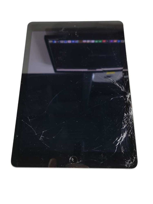 Apple iPad 5th Gen 128GB (A1822) - READ Î