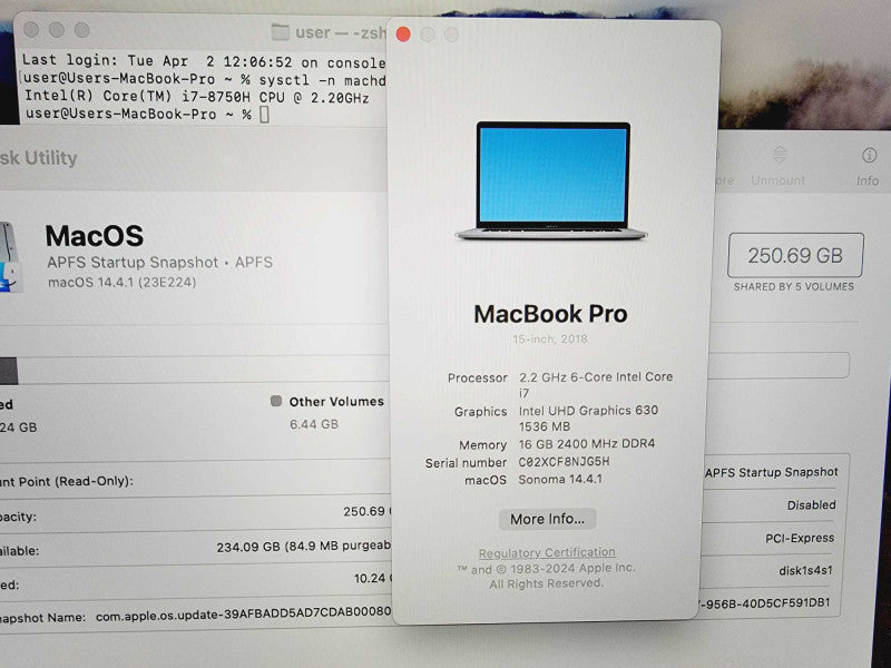 Apple Macbook Pro 2018 15\\" Core i7-8750H @ 2.2GHz 16GB DDR4 250GB SSD Radeon Pro 555x 4GB [Read] (