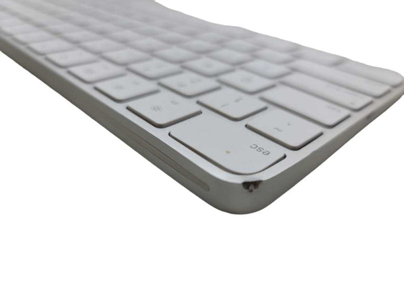 Apple Magic Keyboard A2520 (READ) Î²