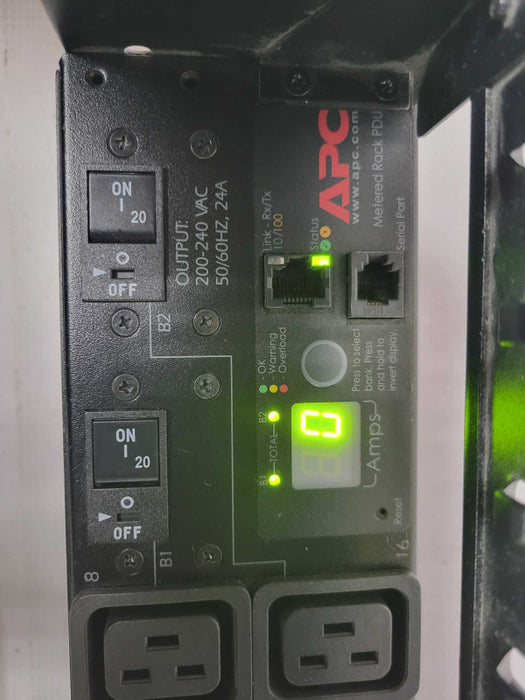 APC AP7811B 208V Metered PDU Rack - Black _