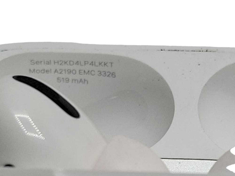 Apple AirPods with Charging Case - A2190, READ Q_