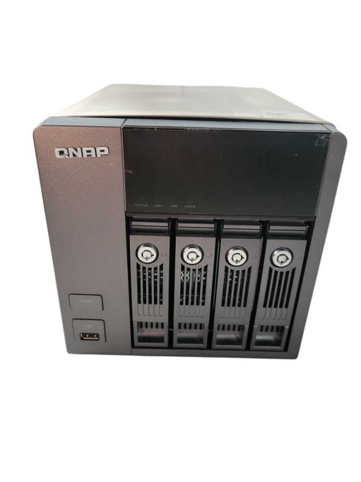 QNAP TS-410 NAS 800MHz 256MB DDR2 SATA III 4x 2TB HDD !