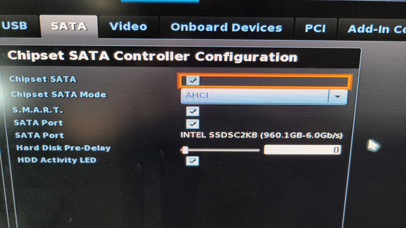 Intel NUC Core i7-8559U | 32GB RAM | 1TB SSD + PWR (NUC8I7BEH) %