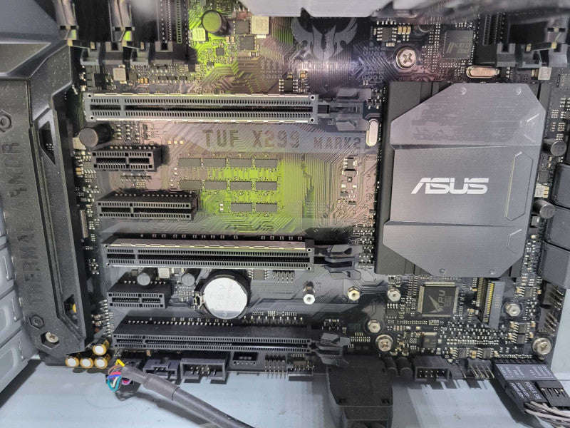 Custom/ASUS TUF X299 Mark 2, Core i9-7920X 2.9GHz, 64GB DDR4, 3TB HDD READ  _