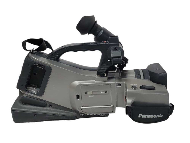Panasonic AG-DVC7 Camcorder - No Battery - READ _