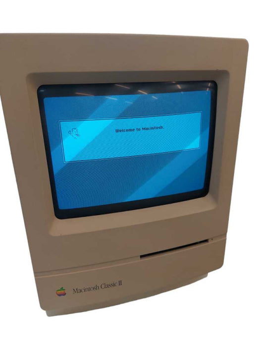 Vintage Apple Macintosh Classic II Manufactured May 1993  =