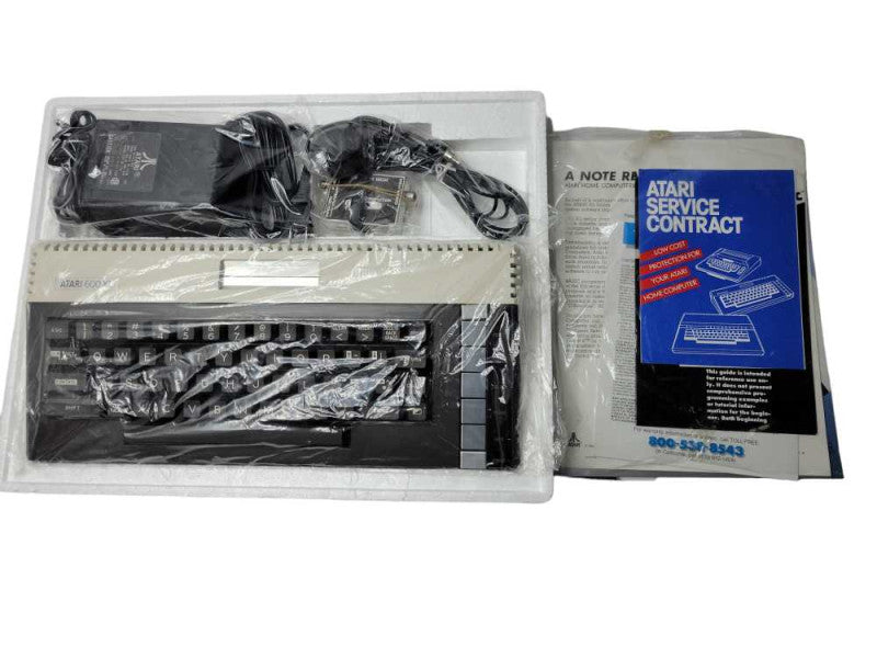 Atari 600XL Vintage Home Computer in box _