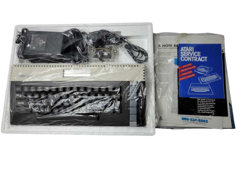 Atari 600XL Vintage Home Computer in box _