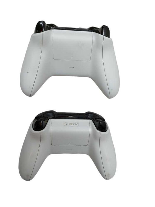 Bundle of 2 Model: 1708 Microsoft Xbox One Controllers =