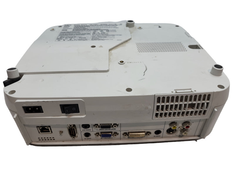 NEC NP410 Projector 2600 ANSI Lumens &