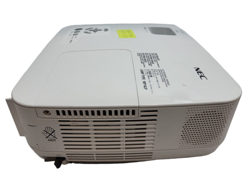 NEC NP410 Projector 2600 ANSI Lumens &