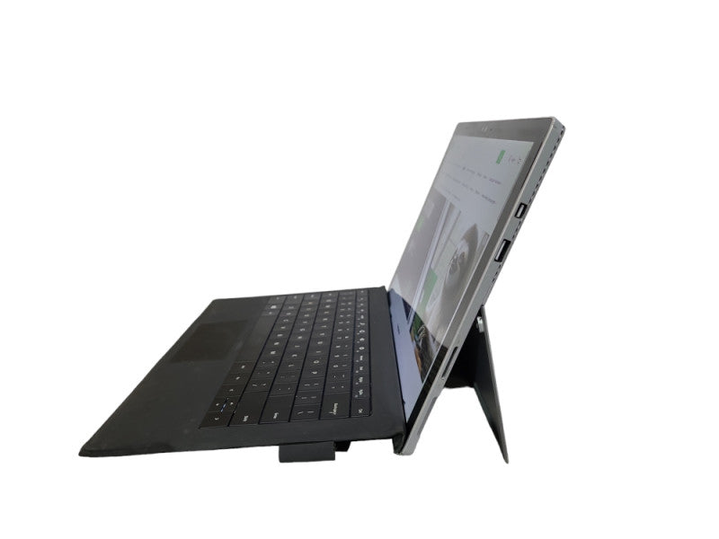 Microsoft Surface Pro 4 (1724) - i5-6300U 2.40GHz, 8GB RAM, 256GB SSD