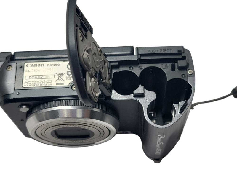 Canon PowerShot A640 Digital Camera 10.0 MP, READ _