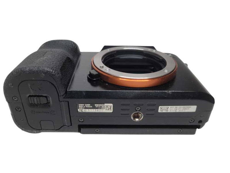 Sony A7 24.3MP Full Frame Camera Body(read) %
