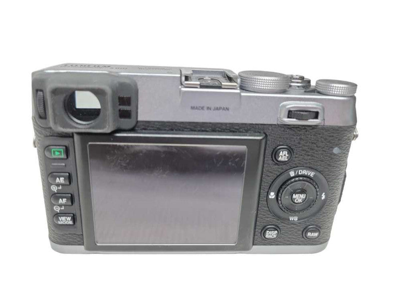 Fujifilm FinePix X Series X100 Silver Digital Camera (read) %