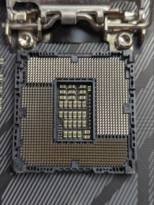 Asus rog strix z370-e gaming motherboard Please READ  -