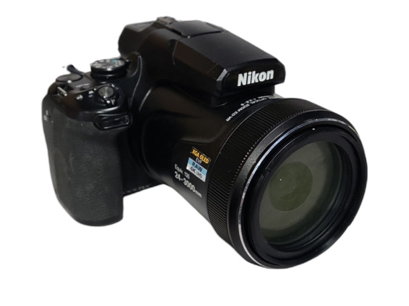 Nikon COOLPIX P1000 16.7 Digital Camera with 3.2\\" LCD, Black, READ