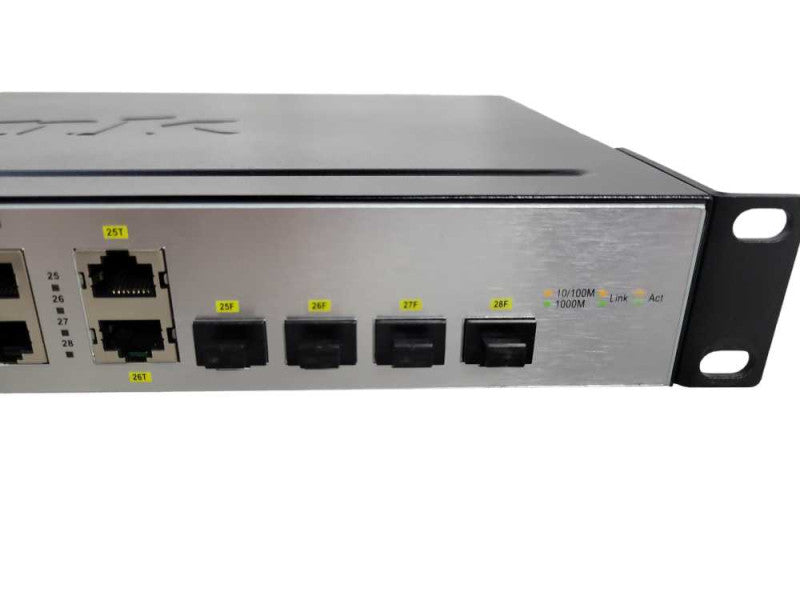 D-Link xStack  Managed 24-Port 10/100 Stackable Switch, 2 100/1000 SFP Port !