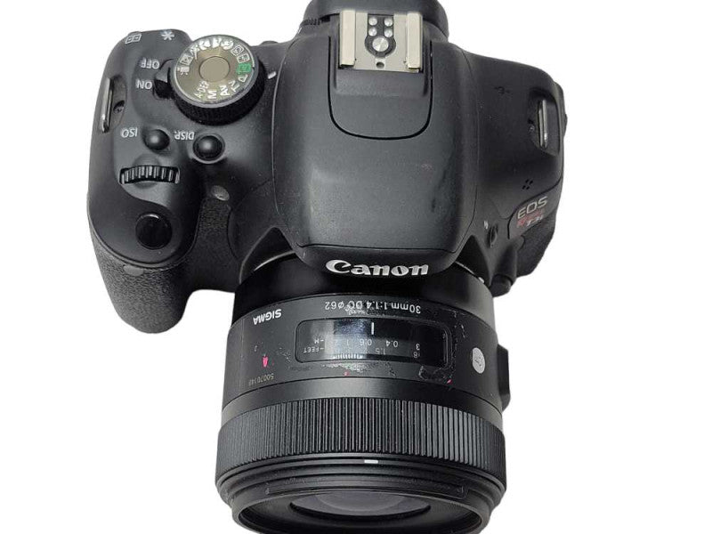 Canon EOS Rebel T3I 18 MP Digital Camera w/ sigma 30mm lens no battery SEE _