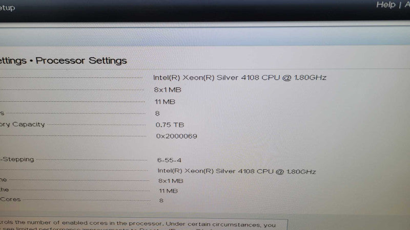 Dell PE R640 - 2x Xeon Silver 4108 | 128GB RAM | NO HDD | 2xPSU %