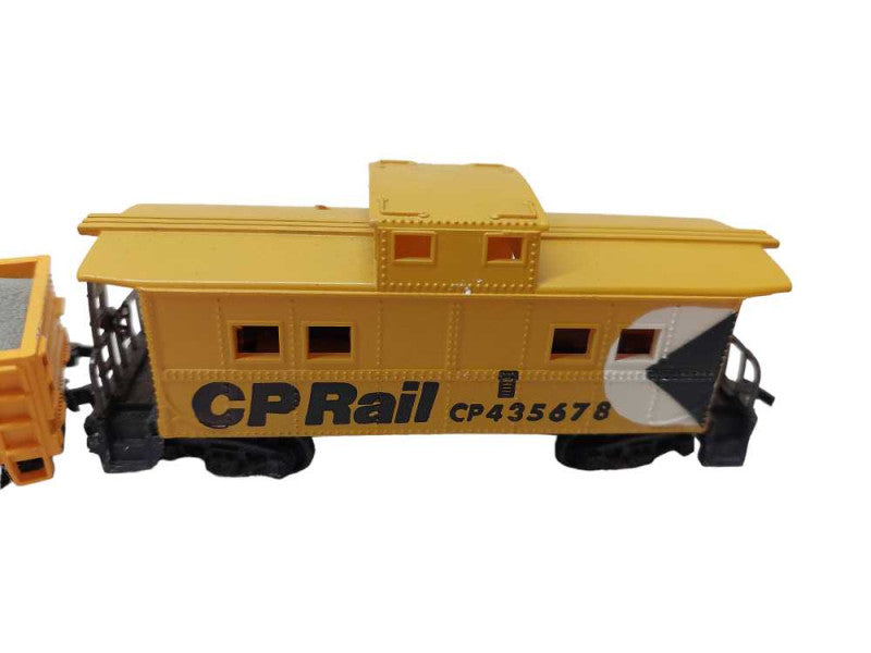 CP Rail Toy Trains Bundle of 4 , Union Pacific, Wilson Car Lines-Collectables =