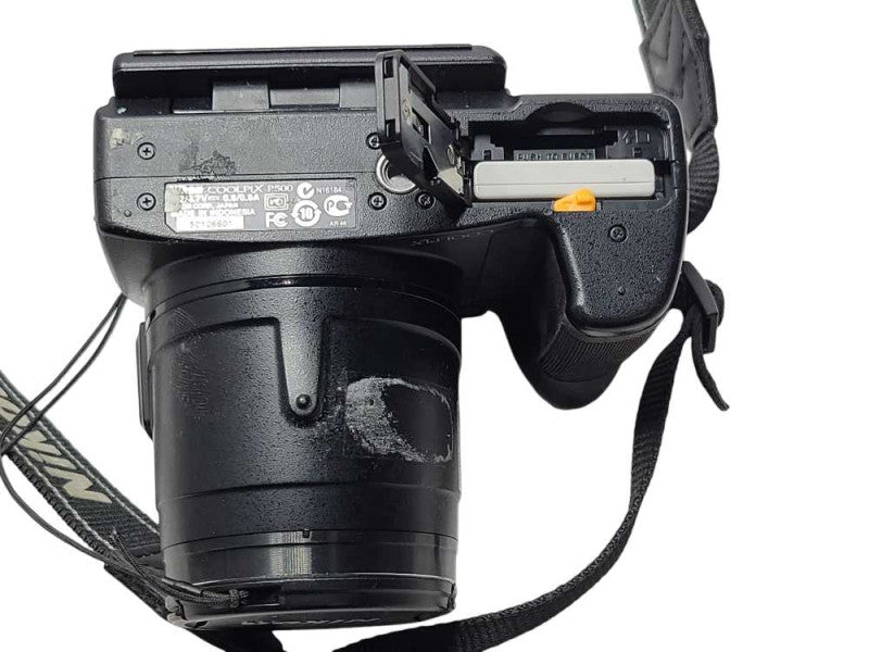 Nikon CoolPix P500 12.1MP Digital Camera, READ _