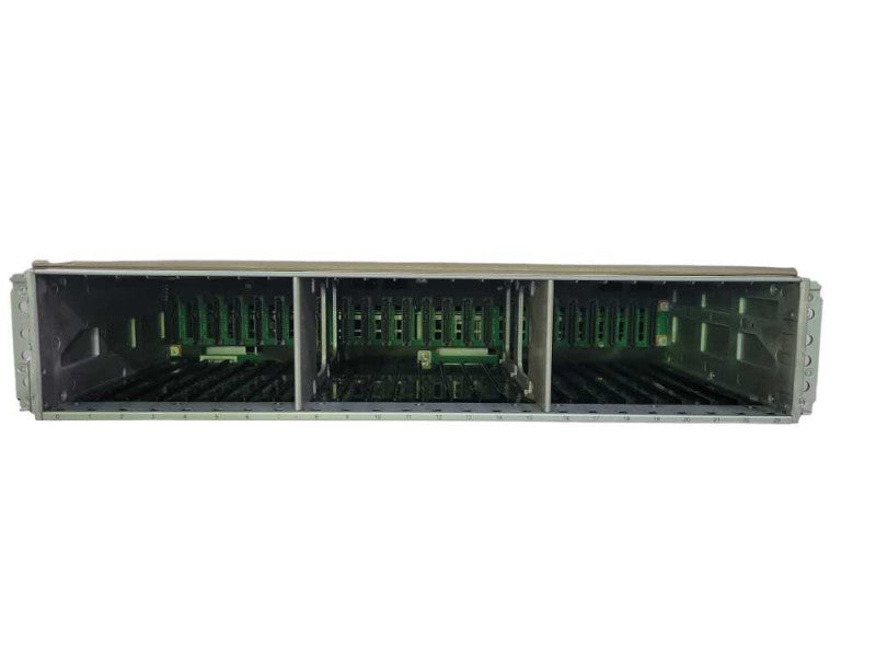 Hitachi DF-F850-DBS Disk Array for HUS110 HUS130 HUS150  !